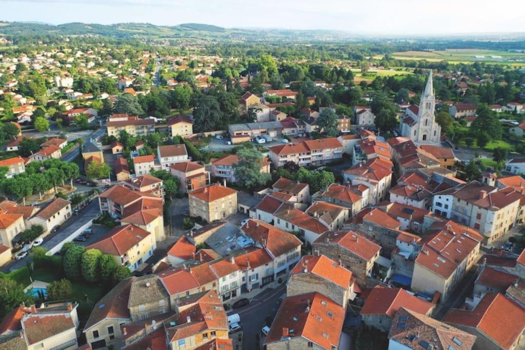 Le Petit Castel, Portes De Lyon Chazay-d'Azergues Eksteriør bilde